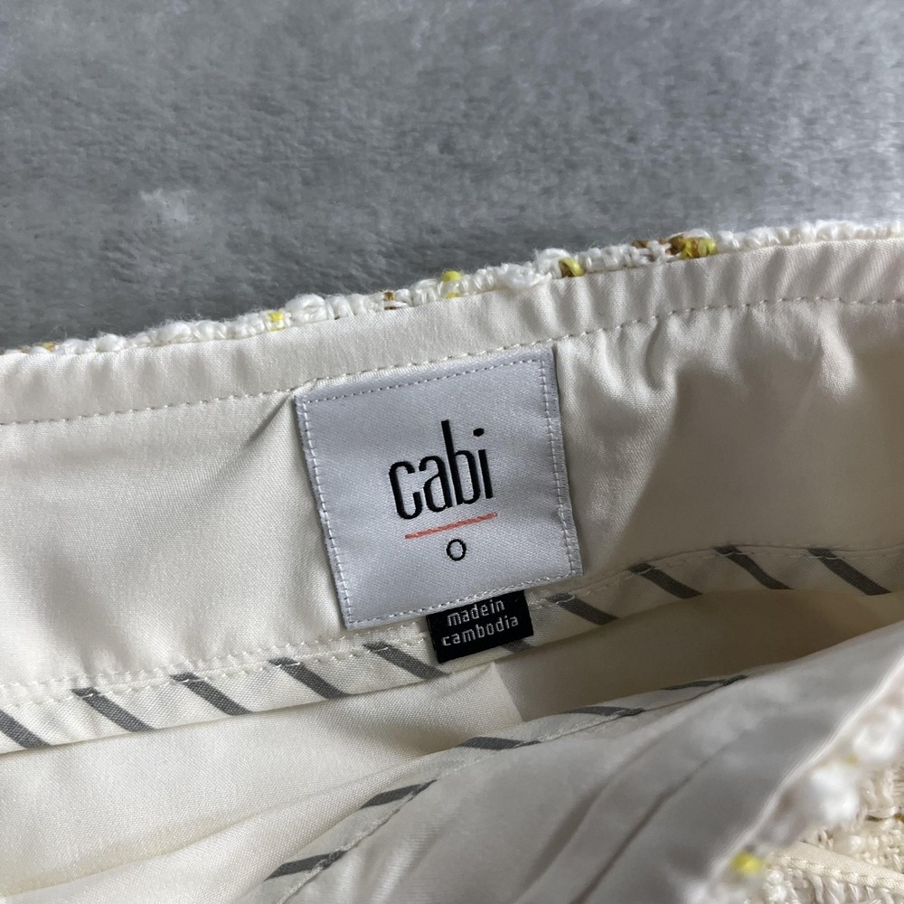 CAbi Skirt Womens 0 White Tweed Plaid Button Front Mini Lined Pockets 6362 - Picture 6 of 10